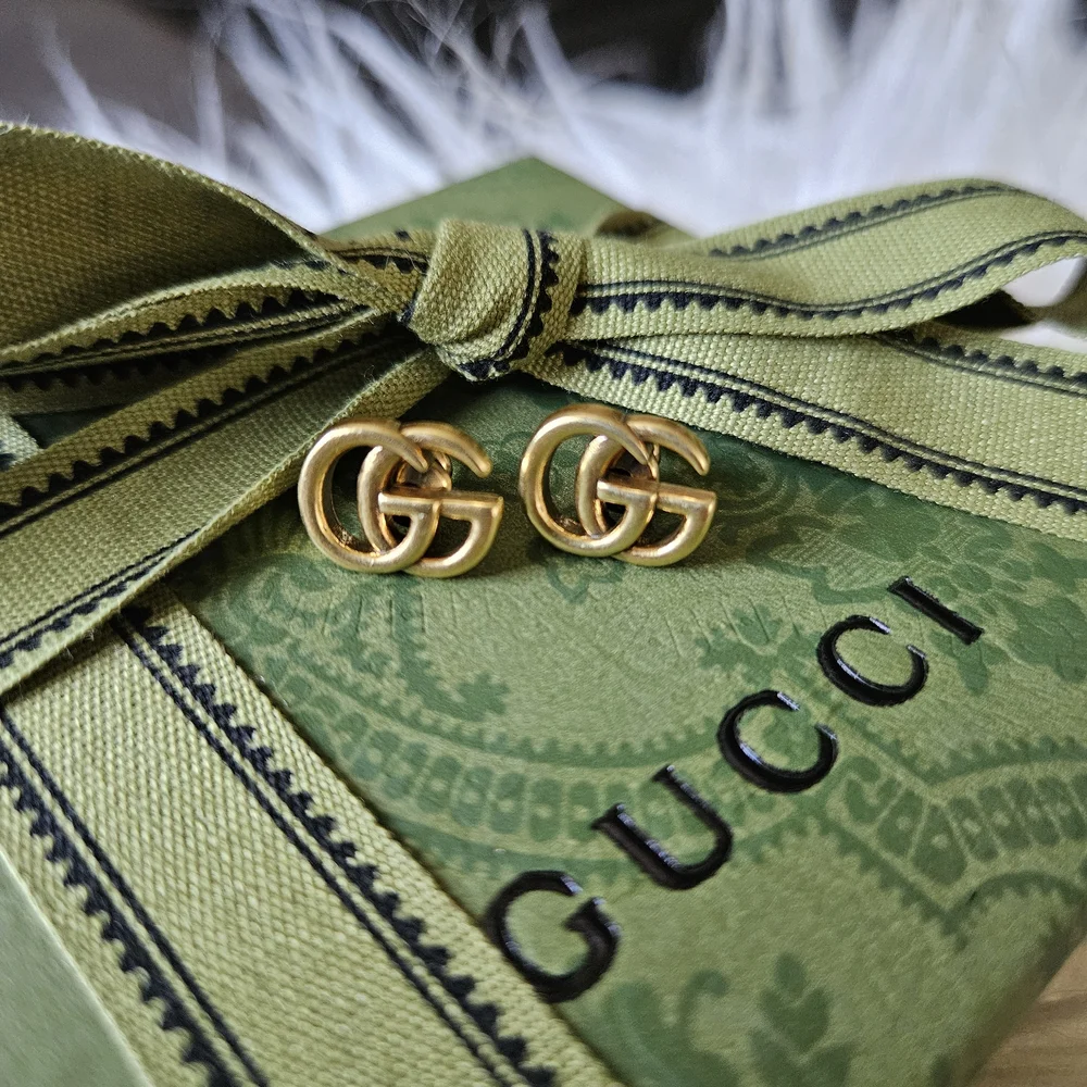 Gucci Gold GG Logo Stud Earrings - Picture 1 of 5